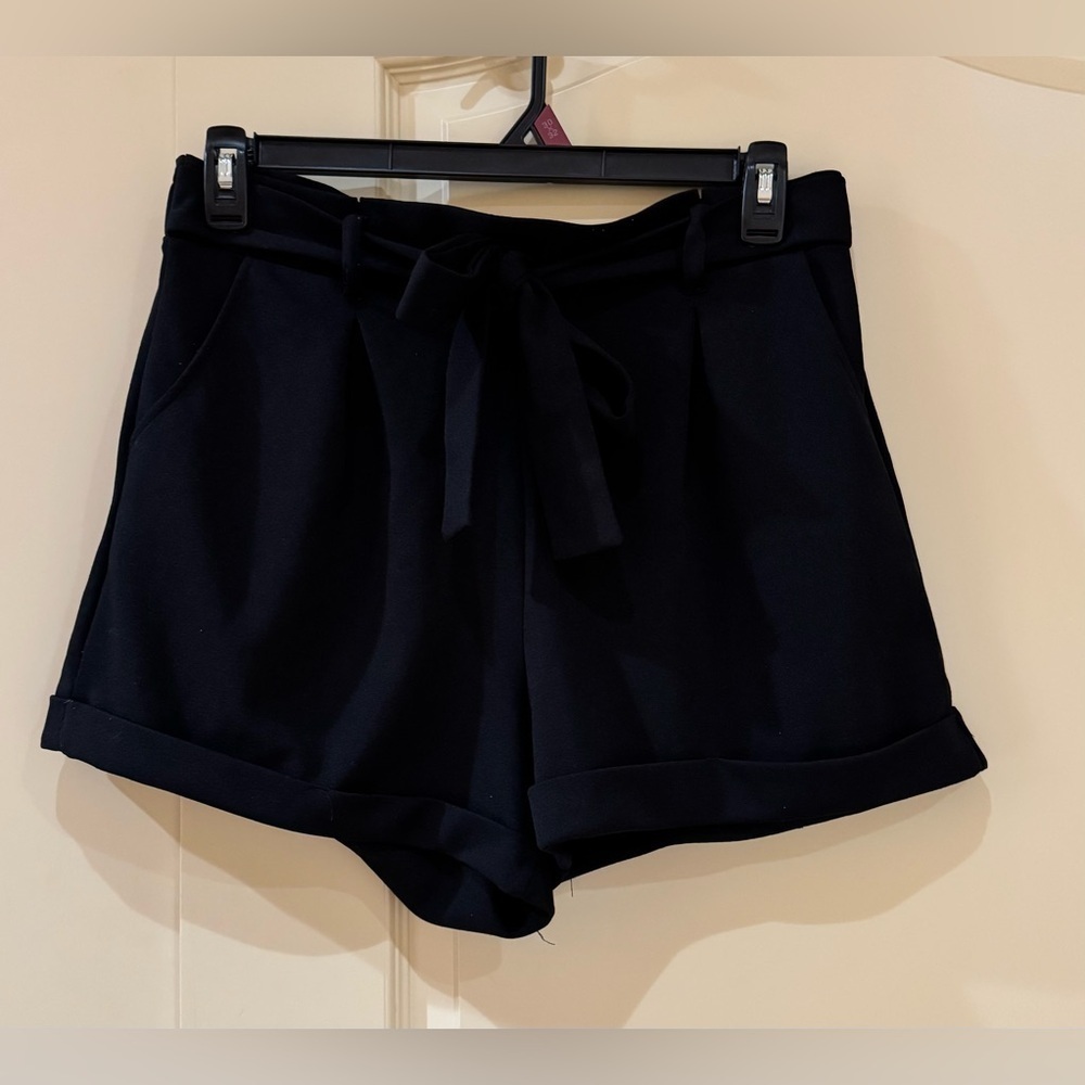 Haute Monde Black High Waist Shorts Size Large